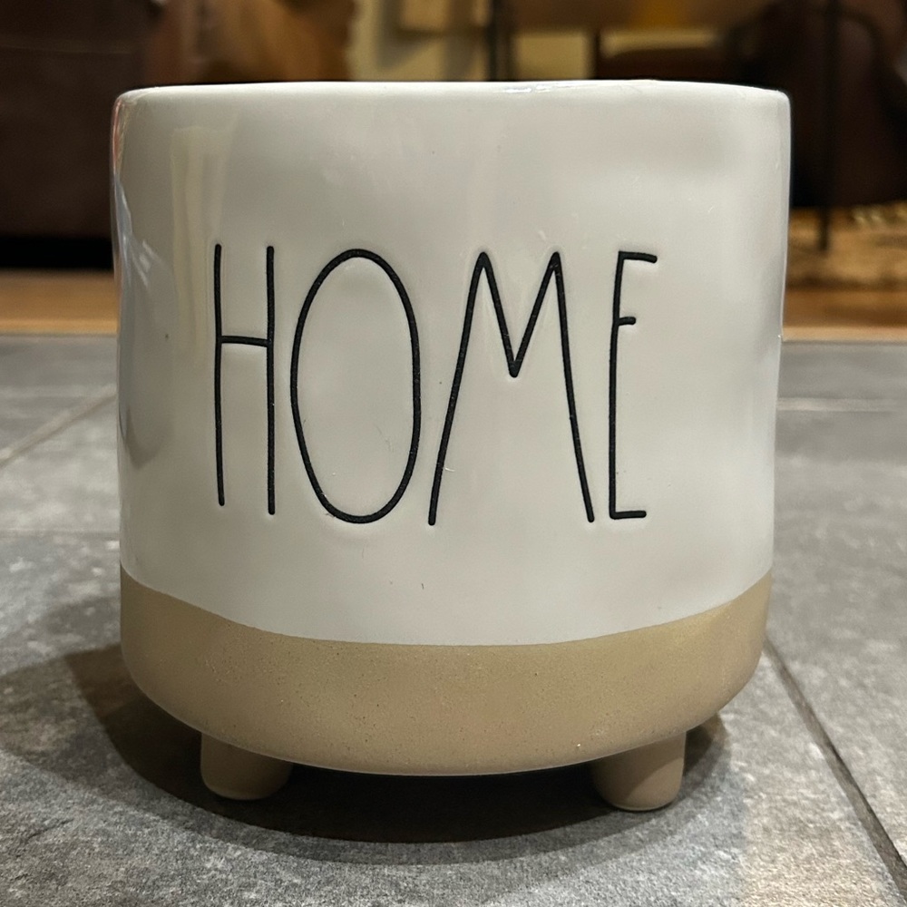 Rae Dunn planter